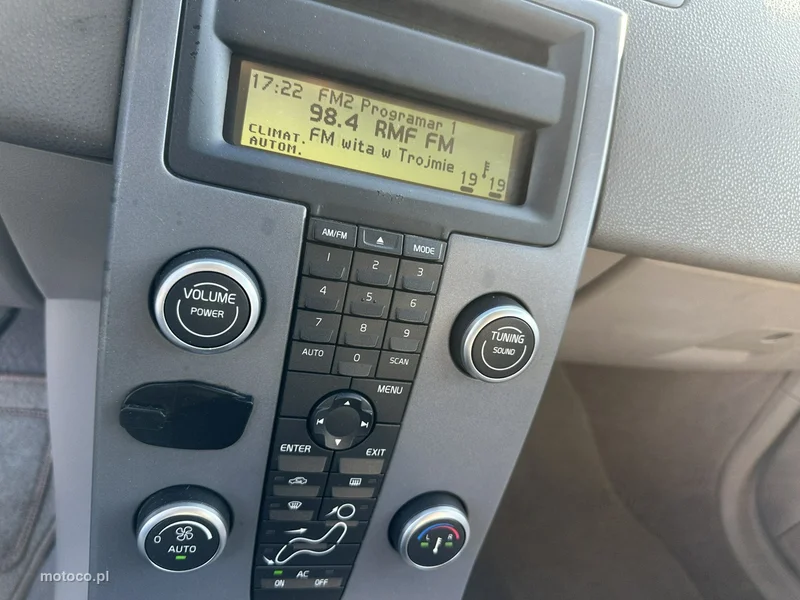 Volvo V50 16