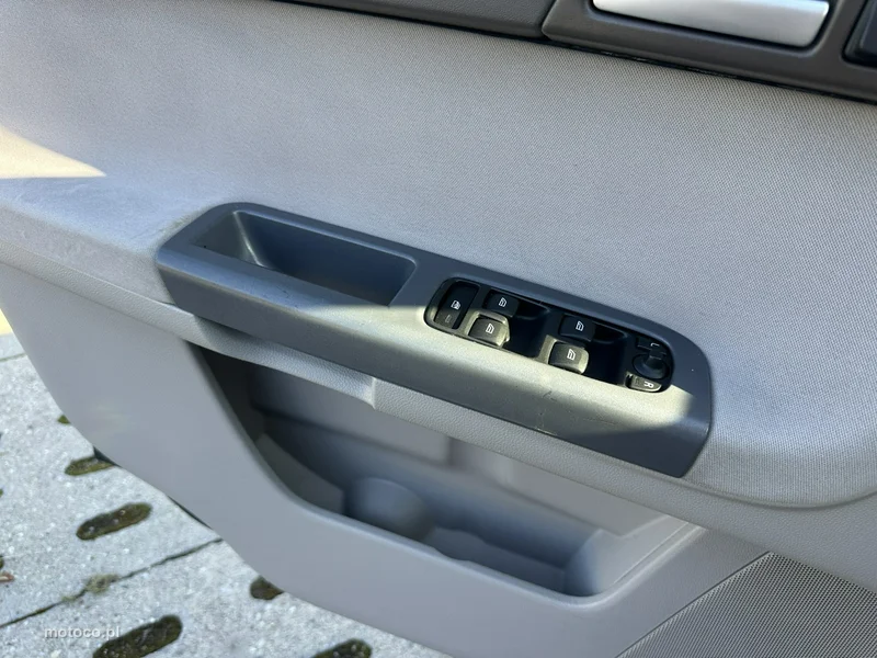 Volvo V50 19