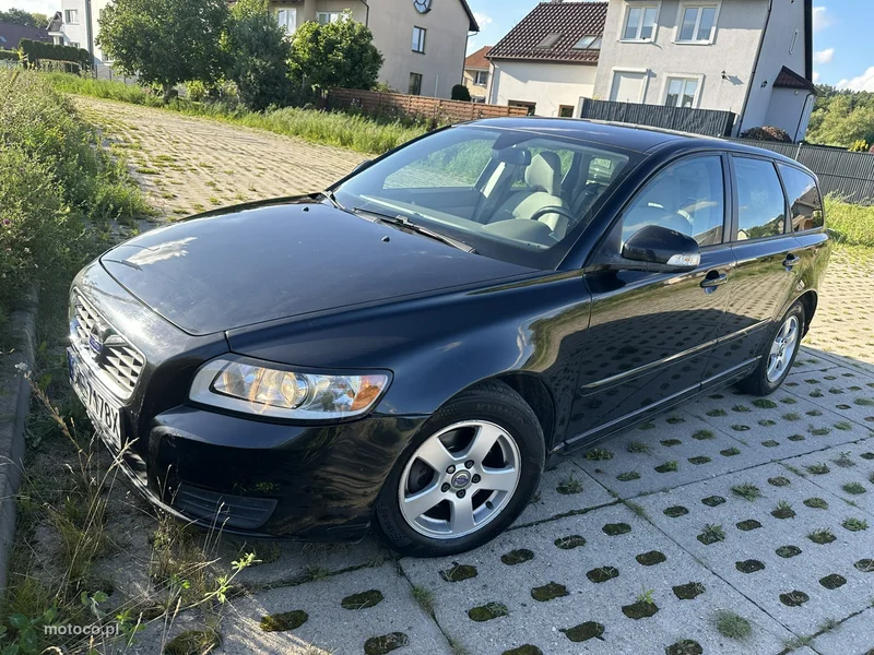 Volvo V50 5