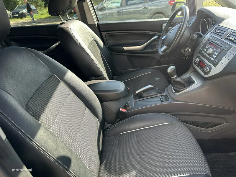 Ford C-Max I 17