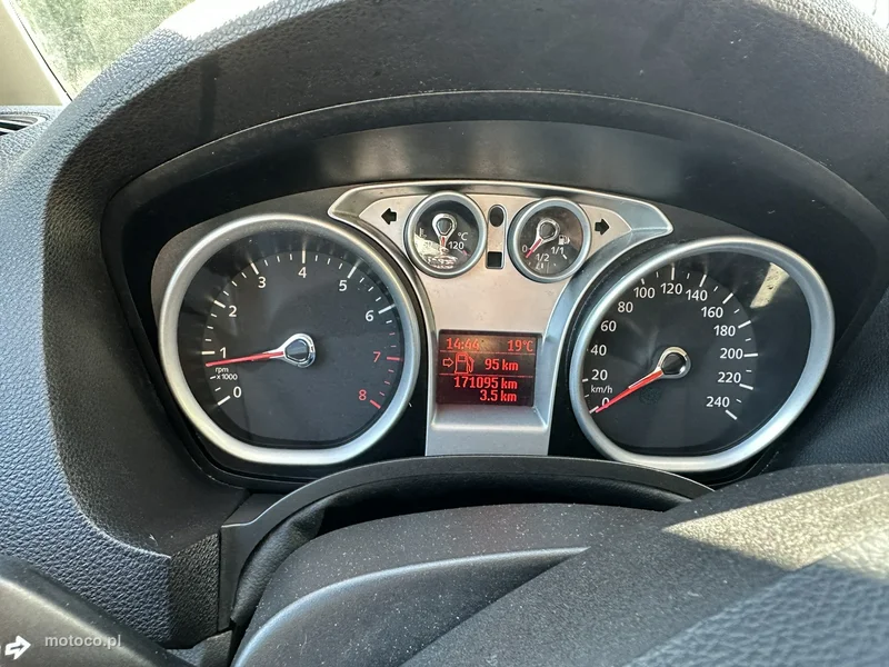 Ford C-Max I 22