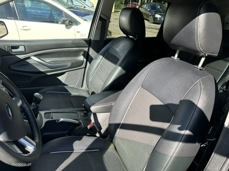 Ford C-Max I 9