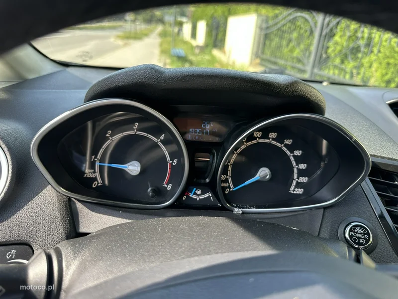 Ford Fiesta VI 18