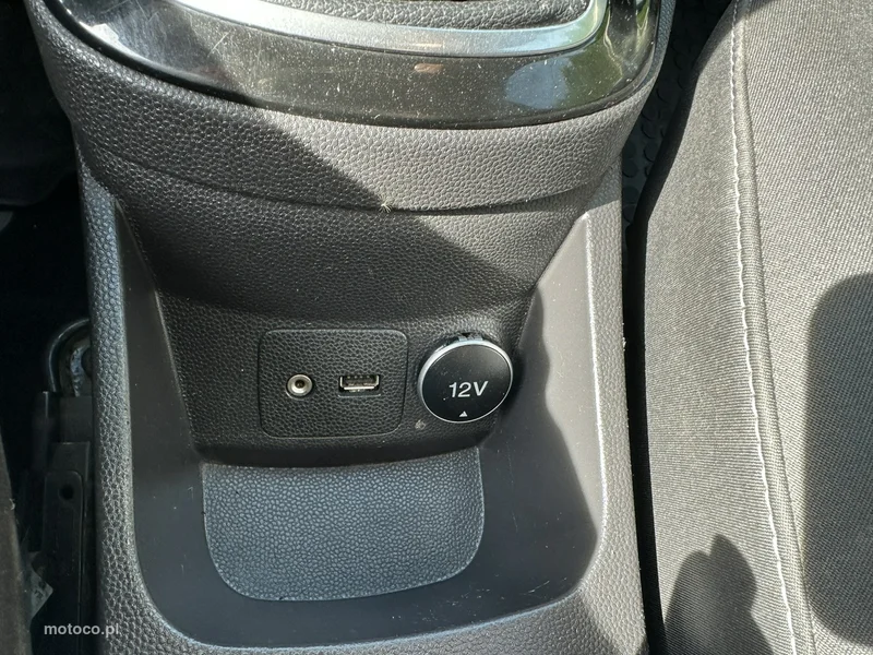 Ford Fiesta VI 23