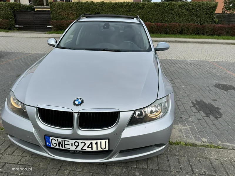 BMW Seria 3 E90 318 2