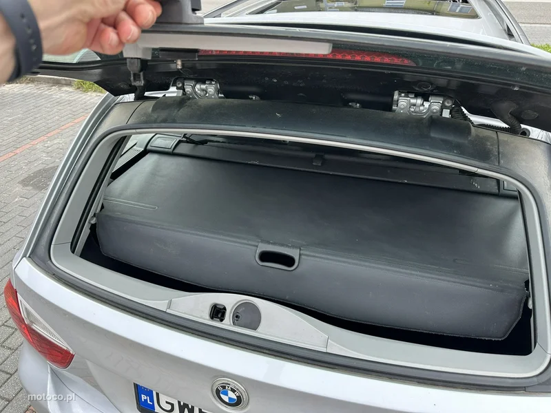 BMW Seria 3 E90 318 14