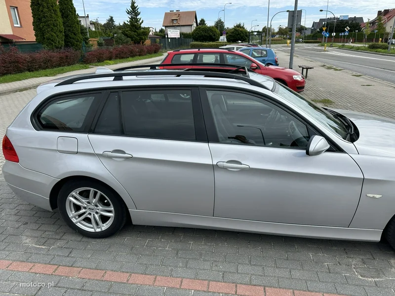BMW Seria 3 E90 318 5