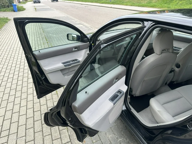 Volvo V50 11