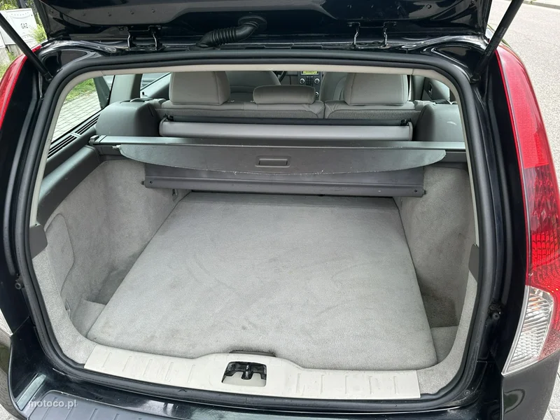 Volvo V50 13
