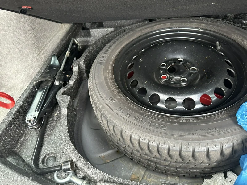 Volvo V50 14