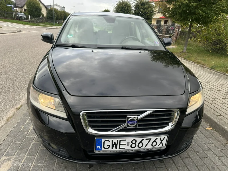 Volvo V50 25