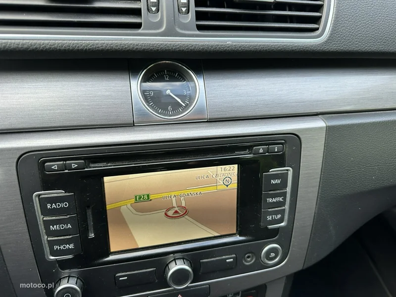 Volkswagen Passat B7 25