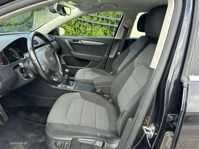 Volkswagen Passat B7 10