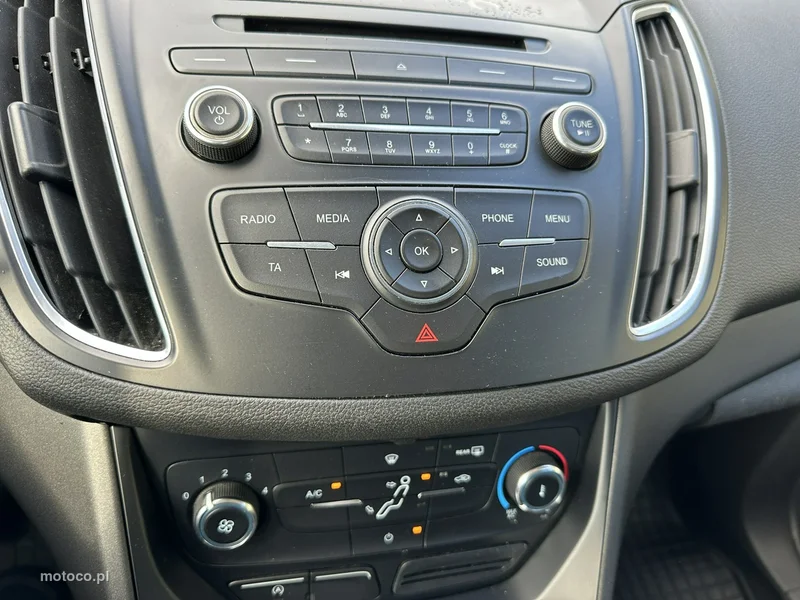 Ford C-Max II 20