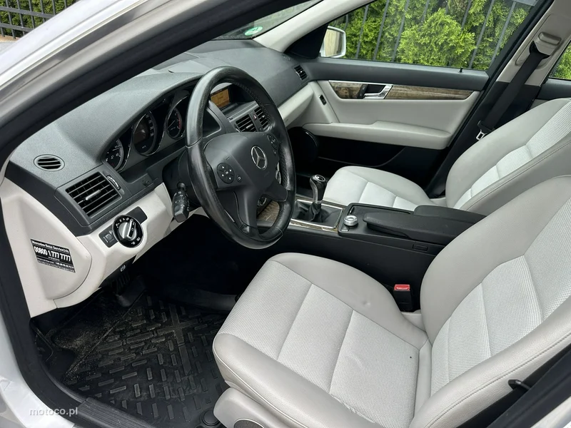 Mercedes-Benz Klasa C W204 C 180 15