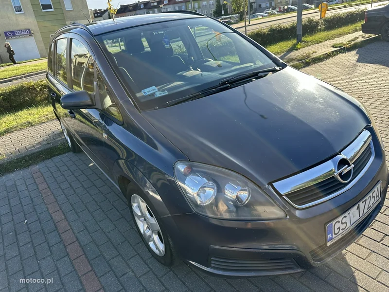 Opel Zafira B 2