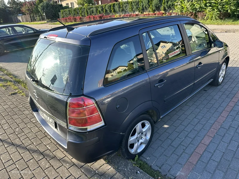 Opel Zafira B 4