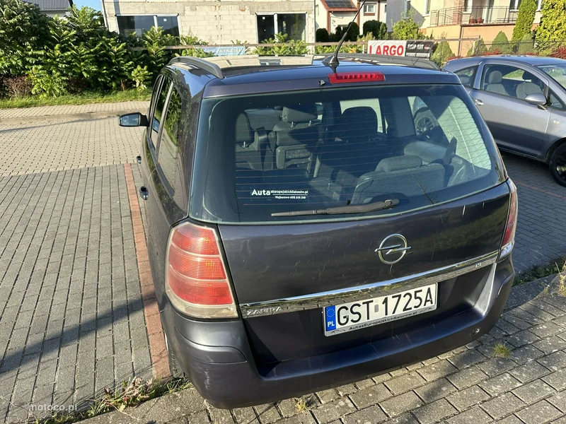 Opel Zafira B 5