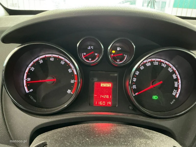 Opel Meriva B 2