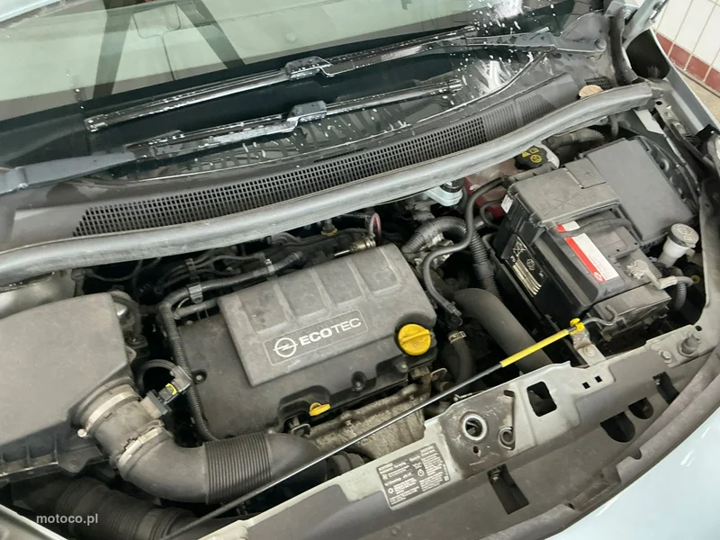 Opel Meriva B 14