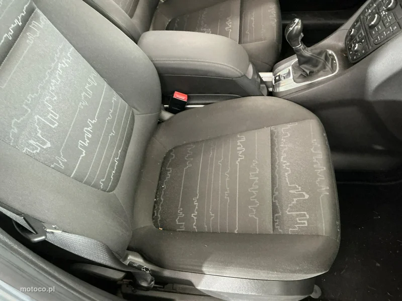 Opel Meriva B 7