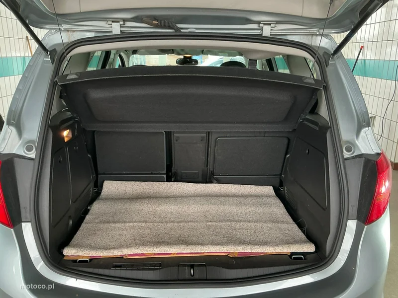 Opel Meriva B 8