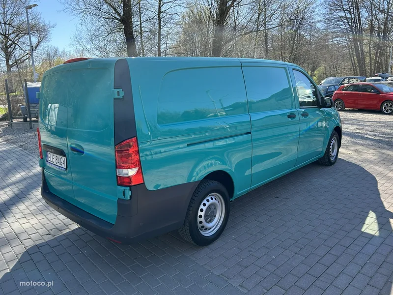 Mercedes-Benz Vito 4