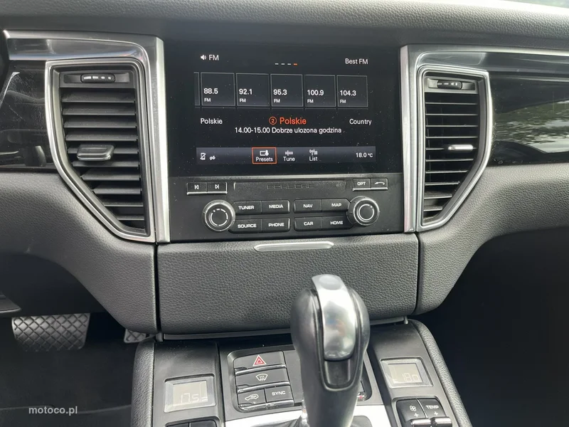 Porsche Macan 95B 11