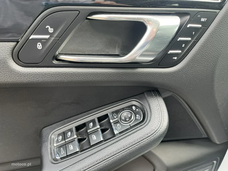 Porsche Macan 95B 13