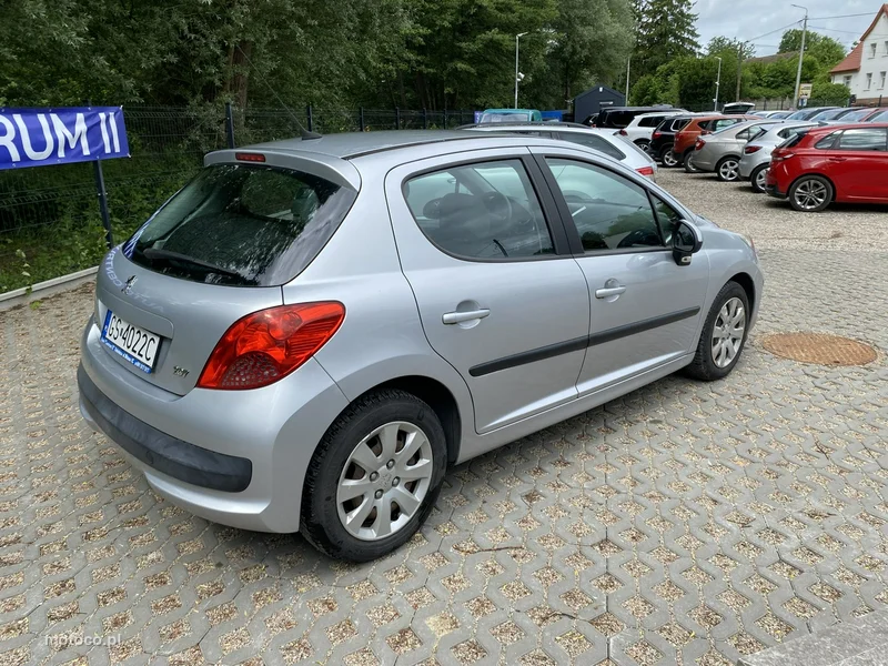 Peugeot 207 4