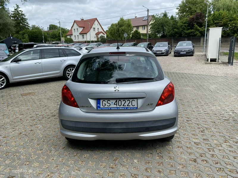 Peugeot 207 5