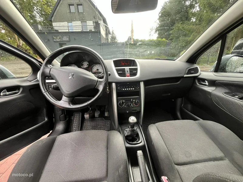 Peugeot 207 8