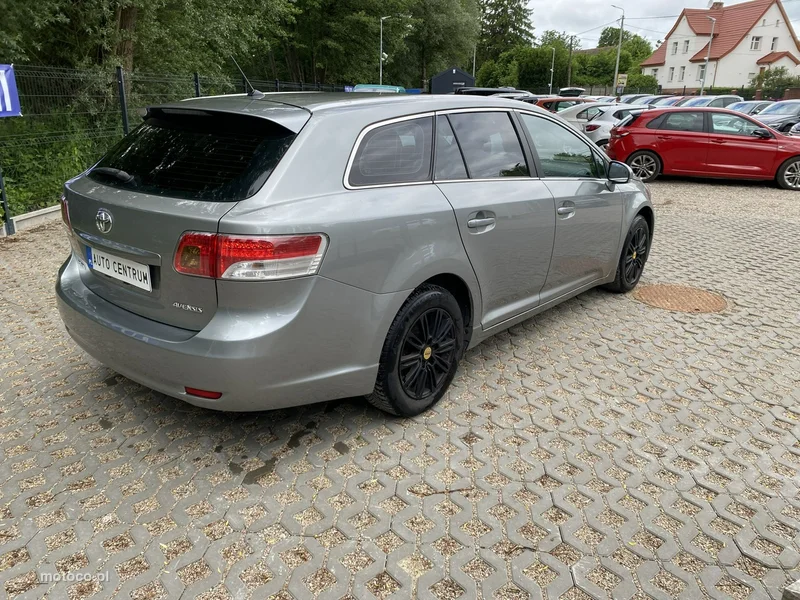 Toyota Avensis T27 5