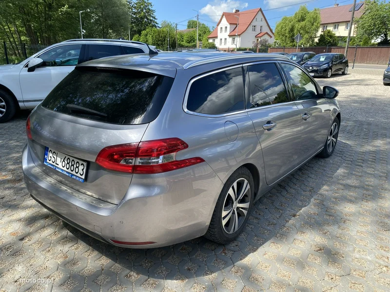 Peugeot 308 SW 8