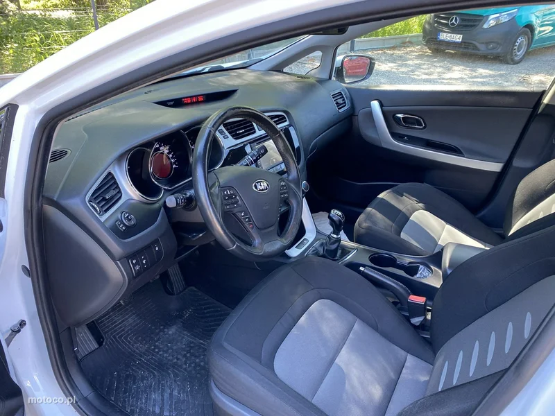 Kia Cee'd 8