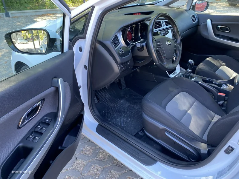 Kia Cee'd 9