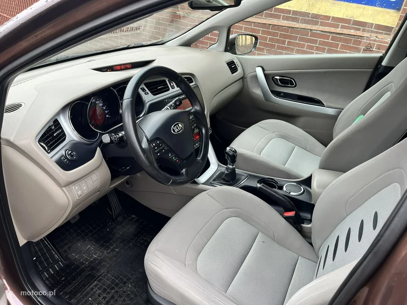 Kia Cee'd 9