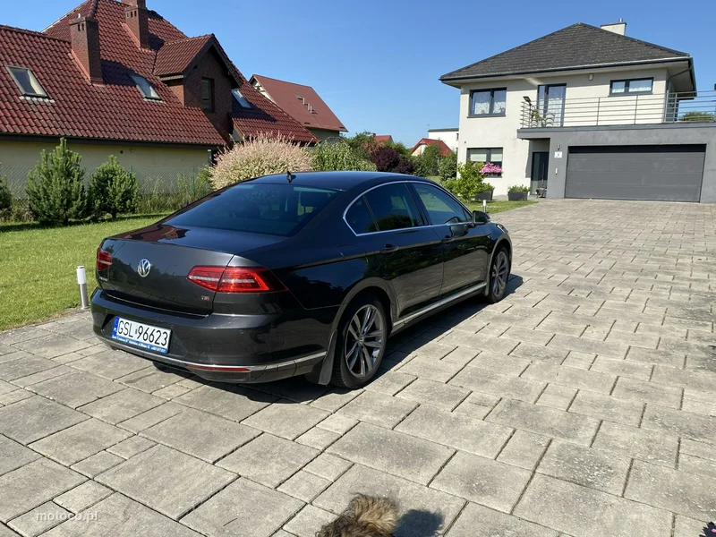 Volkswagen Passat B8 5