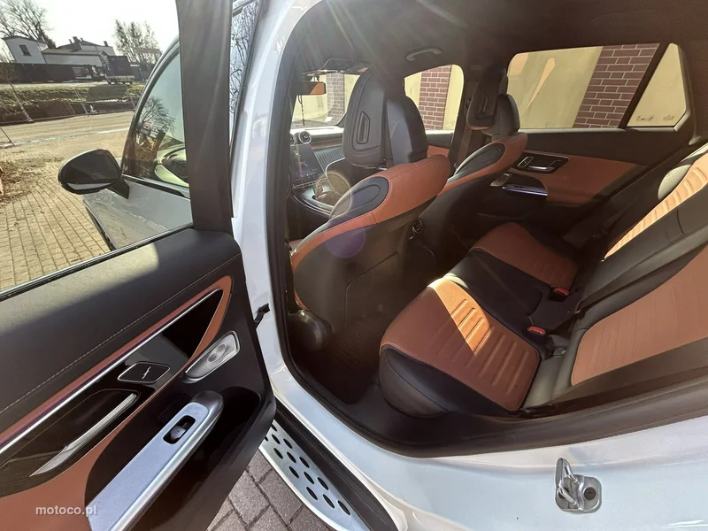 Mercedes-Benz GLC X254 GLC 300 11