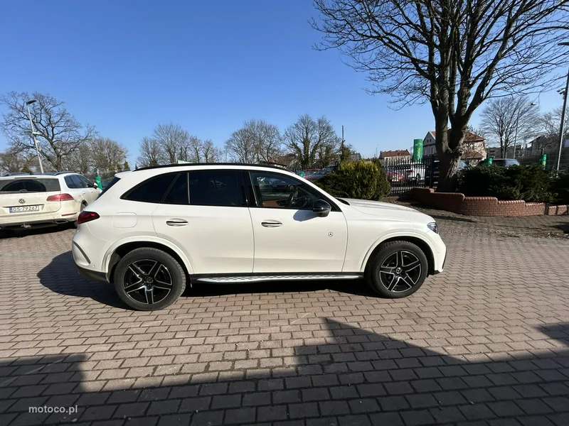 Mercedes-Benz GLC X254 GLC 300 6
