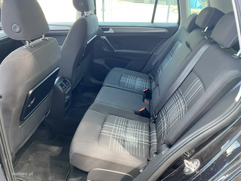 Volkswagen Golf Sportsvan VII 16