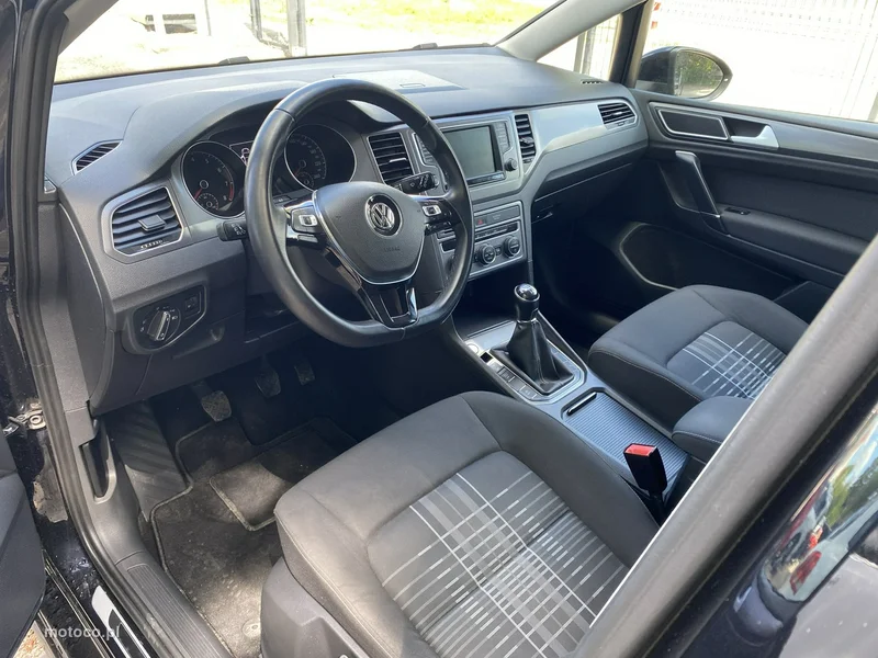 Volkswagen Golf Sportsvan VII 9