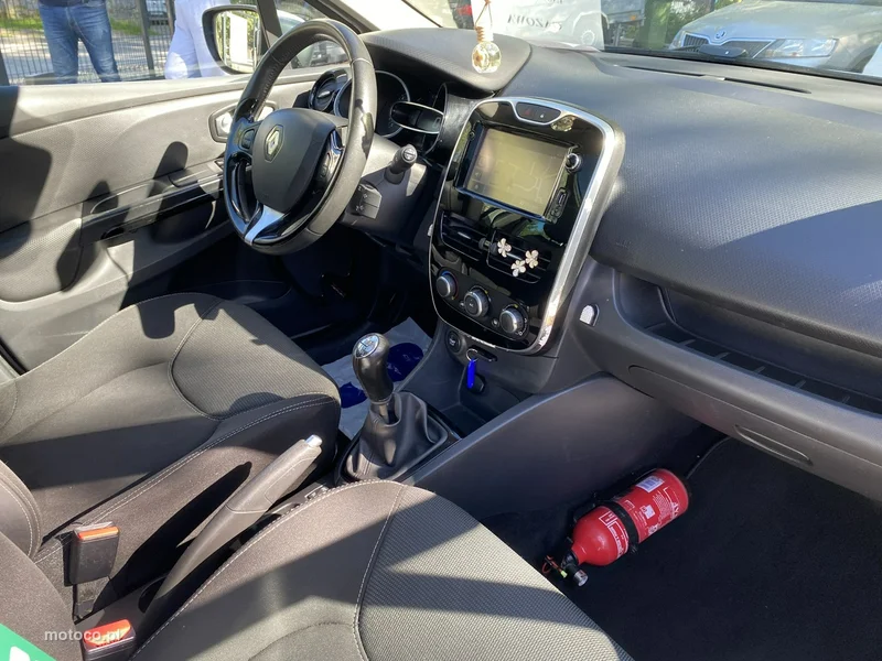 Renault Clio IV 9