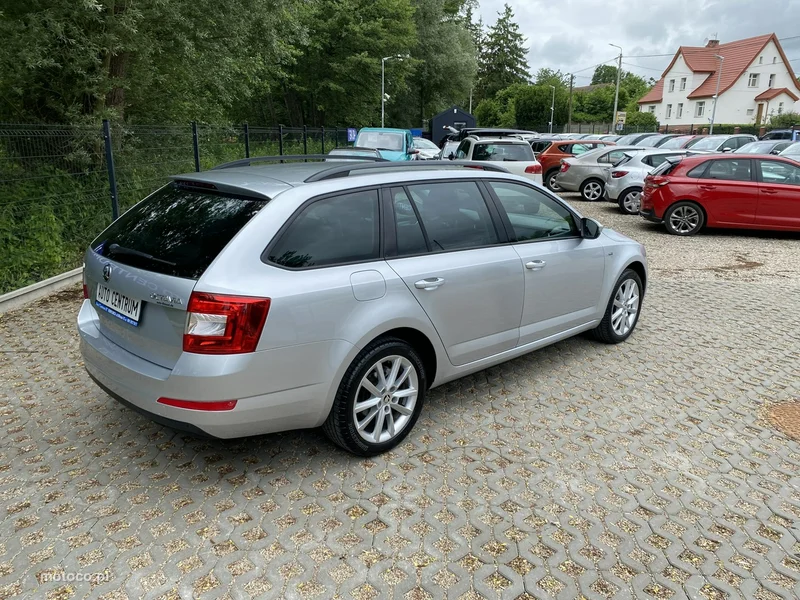 Skoda Octavia III 4