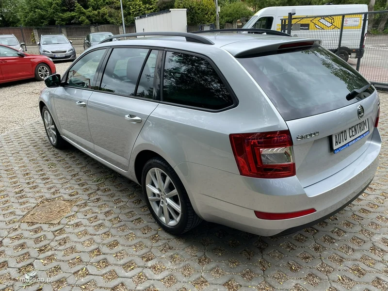 Skoda Octavia III 6