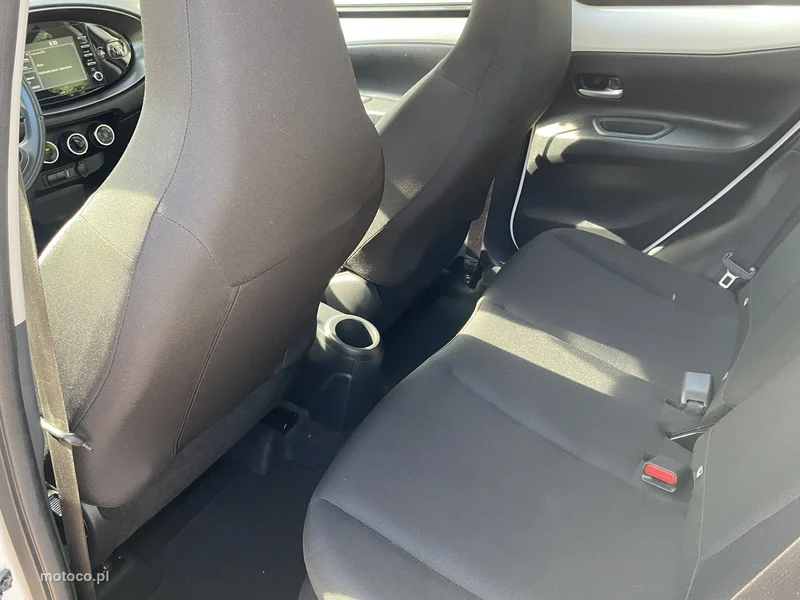Toyota Aygo (X) 11