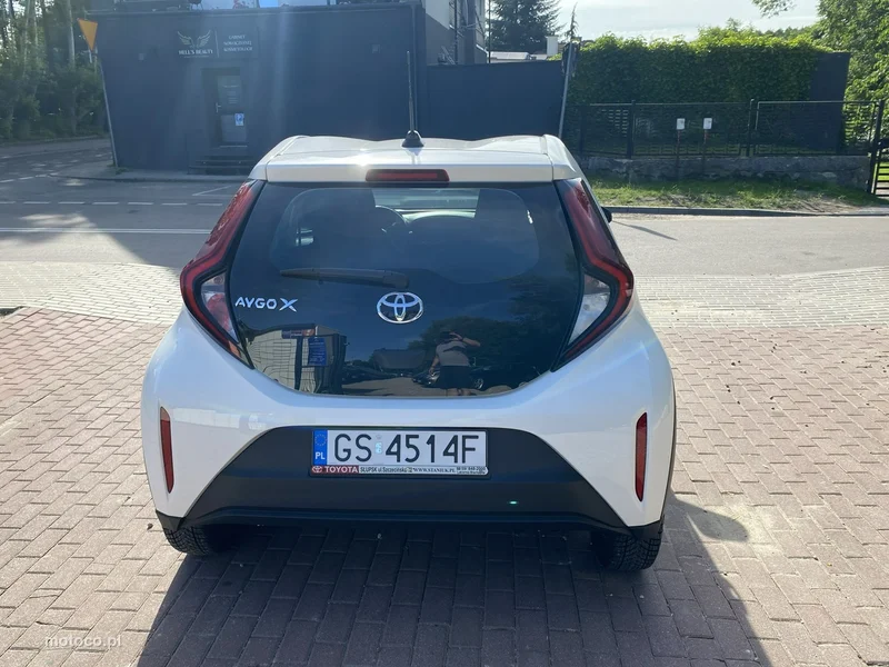 Toyota Aygo (X) 6