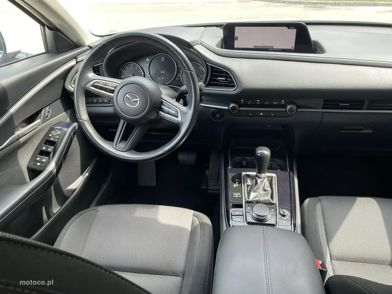 Mazda CX-30 11