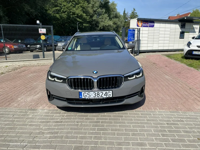 BMW Seria 5 G30 520 3