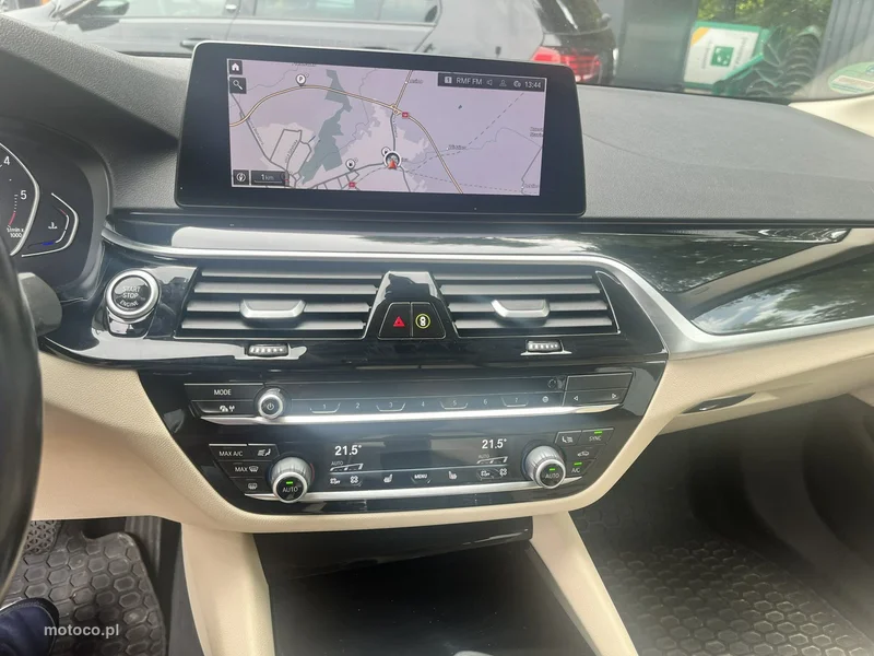 BMW Seria 5 G30 520 9